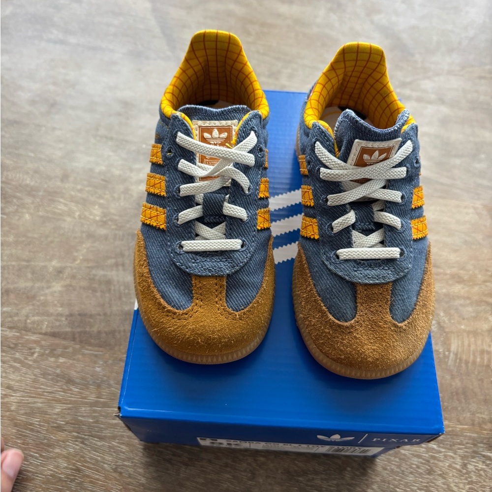Adidas Samba Pixar Toy Story Woody - 8K
PRICE FIRM - Picture 5 of 8